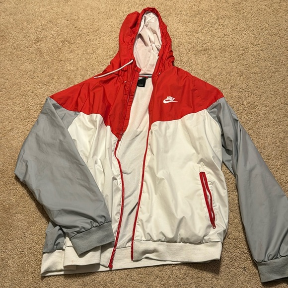 Nike wind breaker - Picture 1 of 3